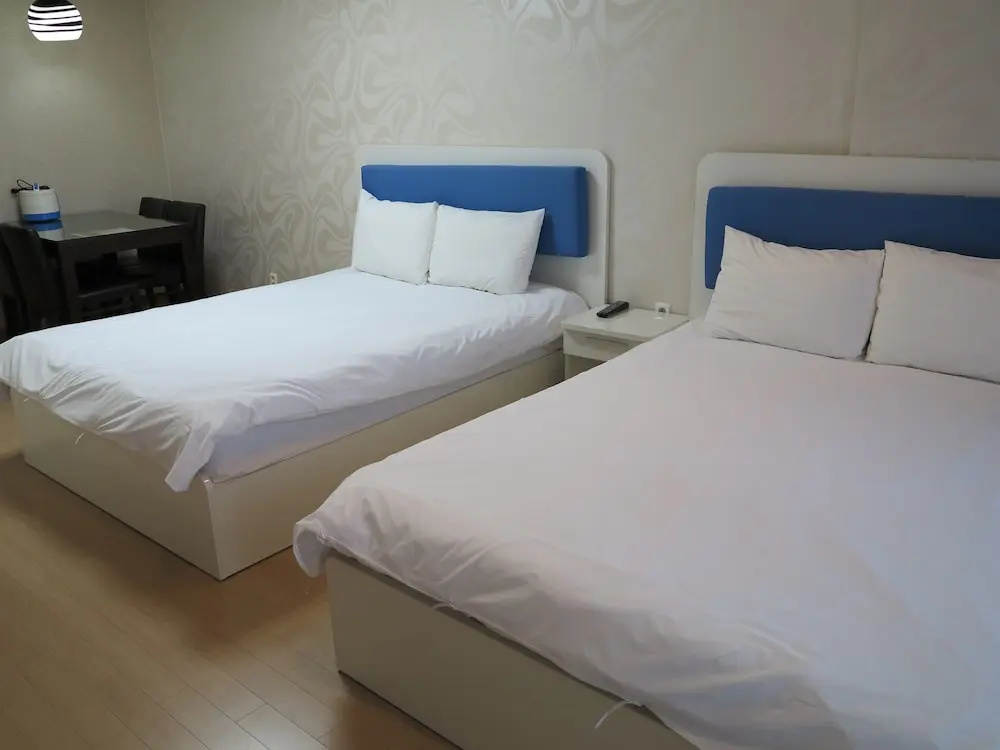 Standard Double Family room (twin beds)