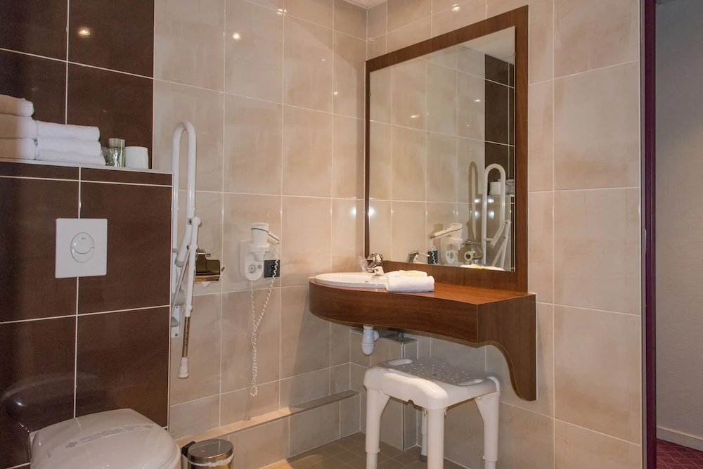 Brit Hotel Tours Sud - Le Cheops - Chambres