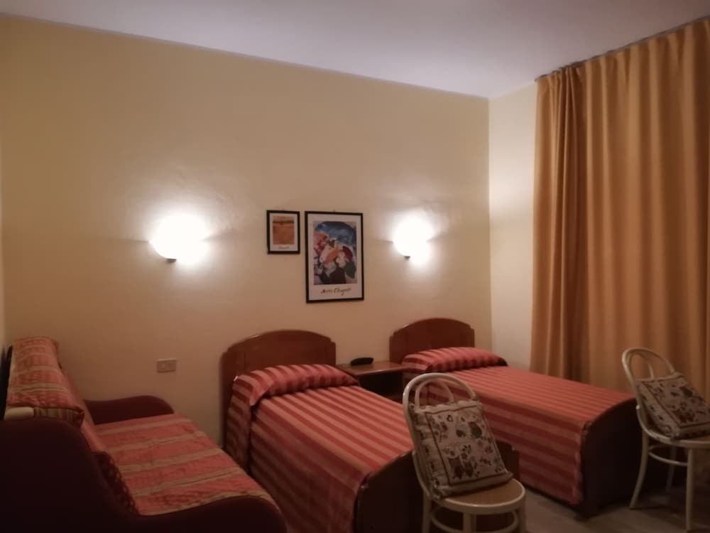 Hotel Primavera — 5