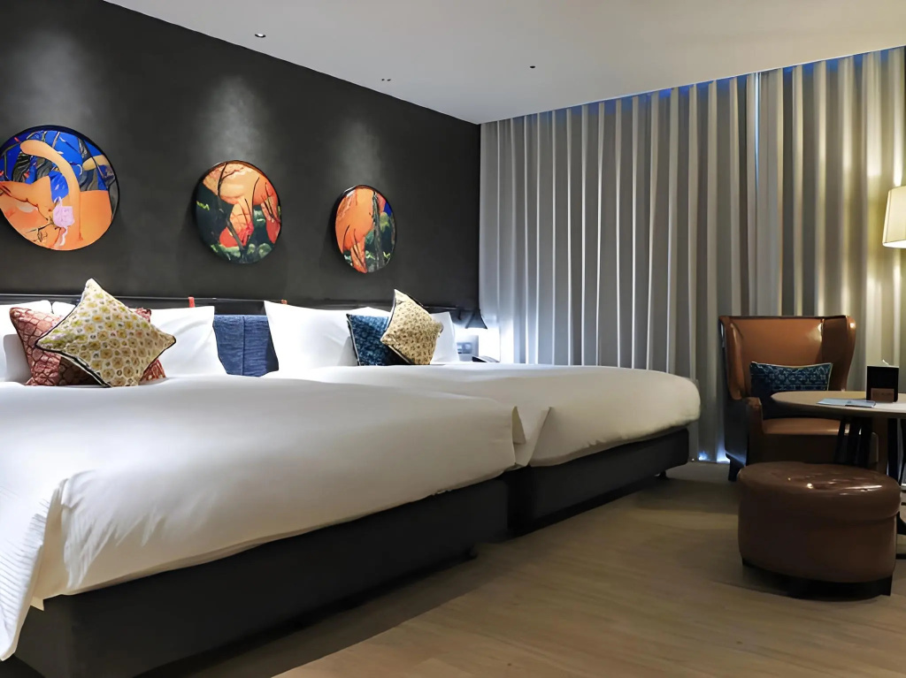 Отель Just Sleep Tainan Hushan в Тайнань