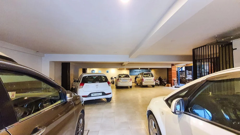 Aura Rooms