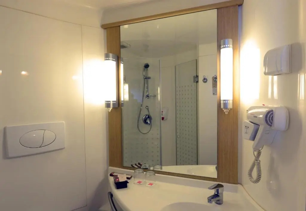 Ibis Gading Serpong - Chambres