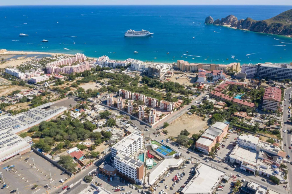 Beach & Waterfront