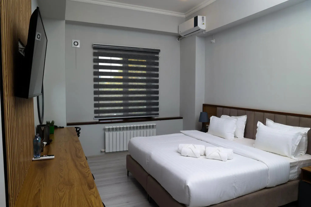 Standard Double Attic room (full double bed)