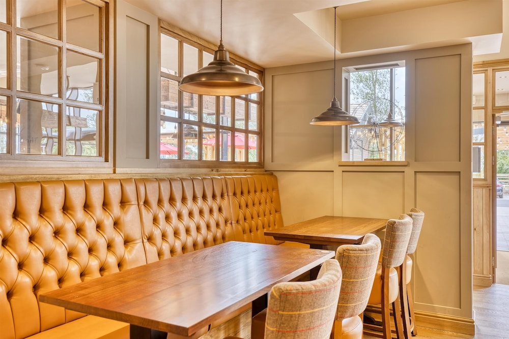 Premier Inn Milton Keynes - Willen Lake