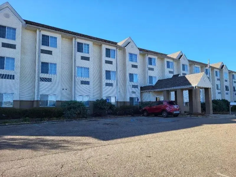 Microtel Inn & Suites by Wyndham Starkville