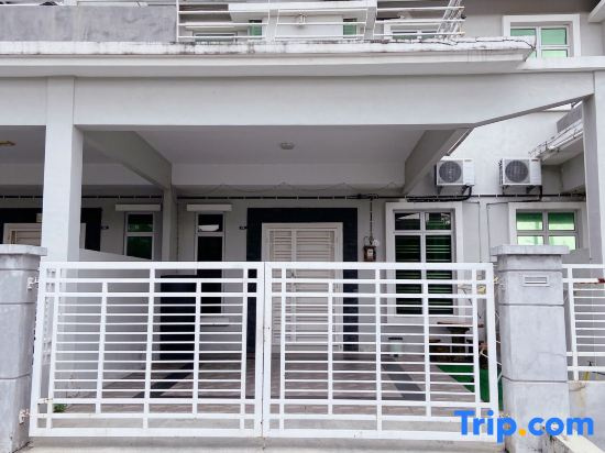 Niana Homestay Melaka - near town