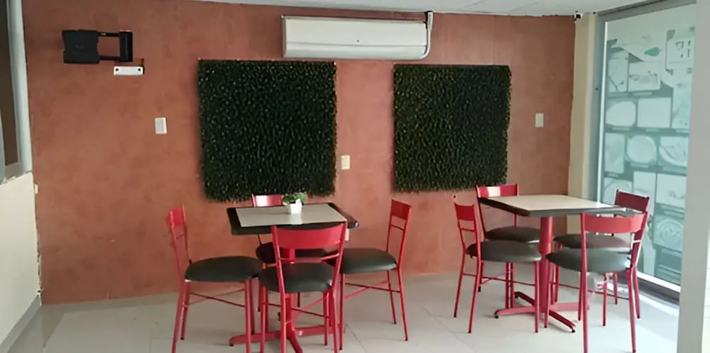 Food & Beverage