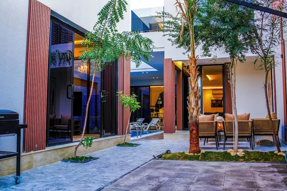 2 Bedrooms Family Villa with pool view