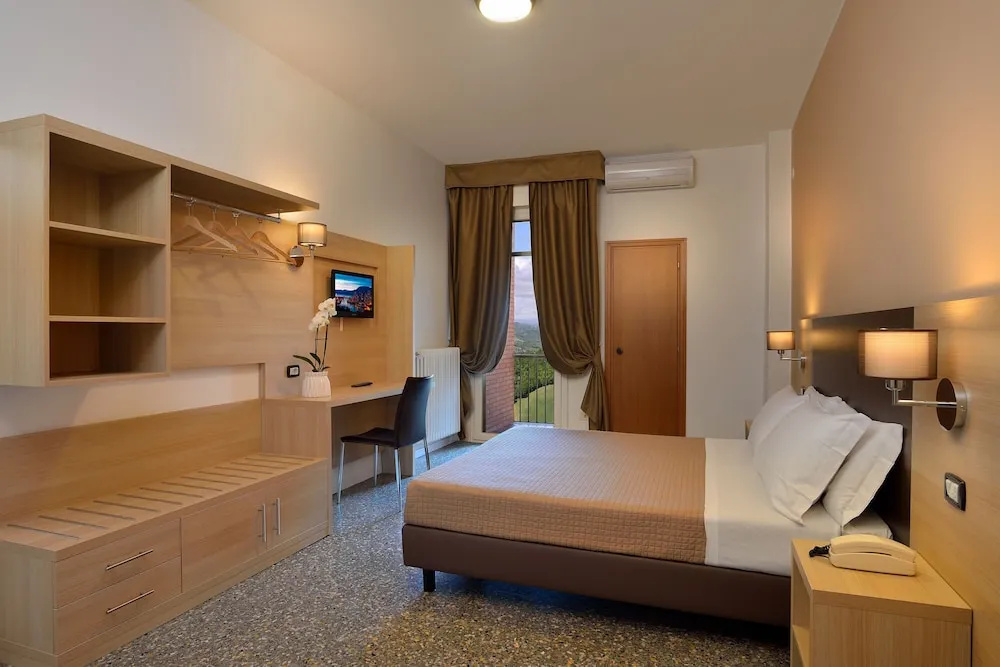 Hotel Piero Della Francesca - Général
