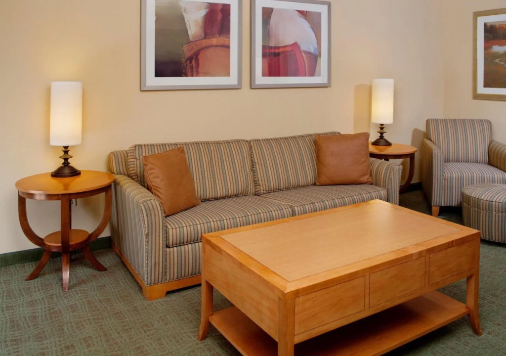 Lobby & Reception
