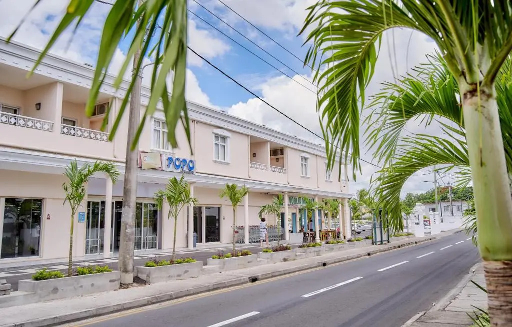 Les Estivales Beachfront Suites & Penthouses by LOV