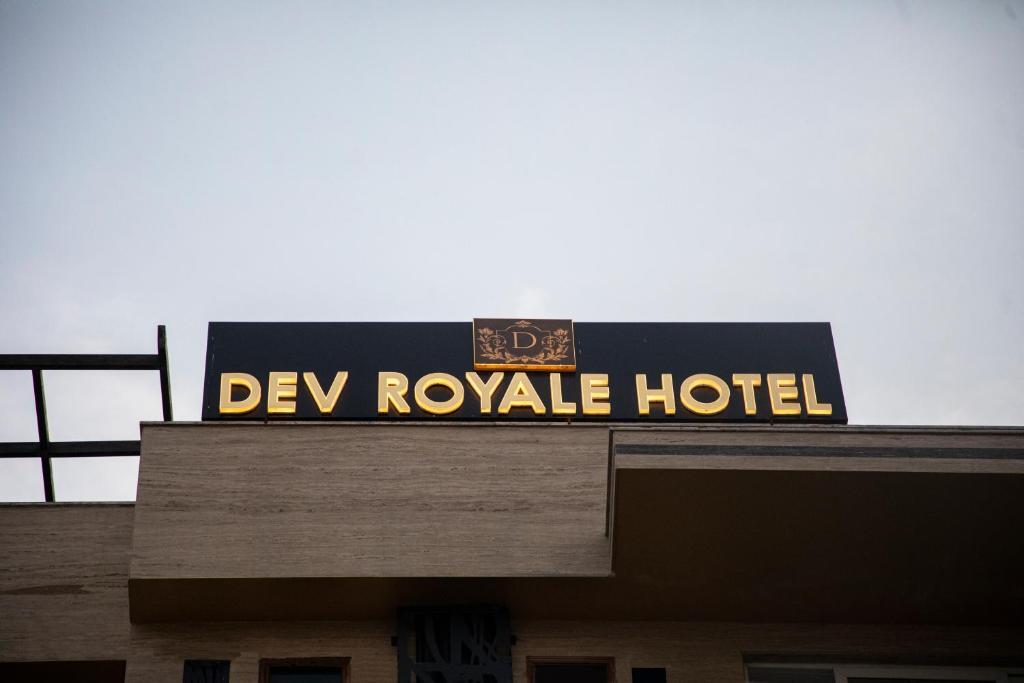 Dev Royale Hotel by null