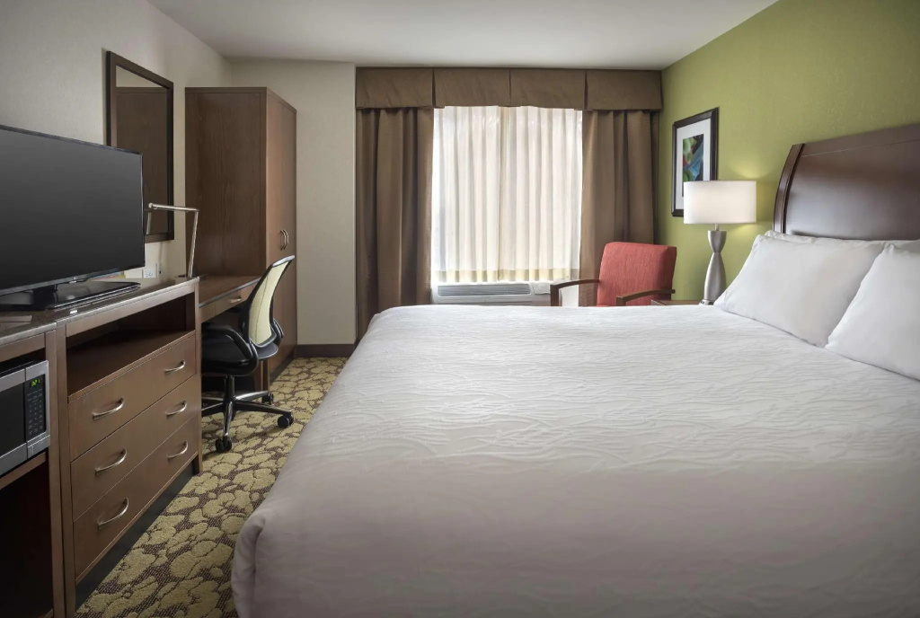 Mobility Accessible Double room full double bed