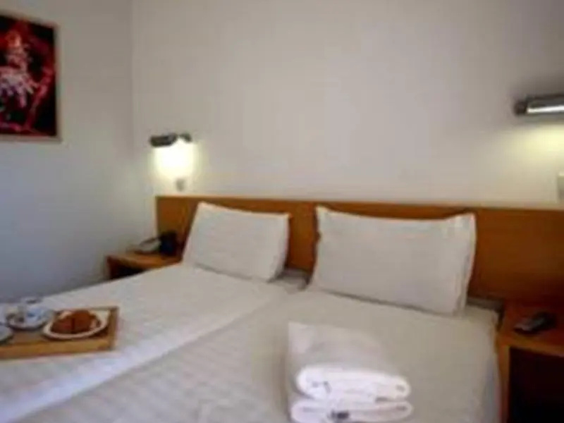 Economy room