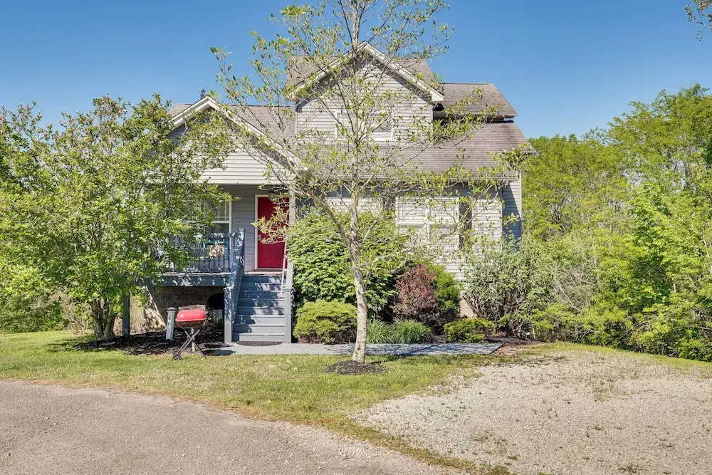 Cozy Resort-style Escape on Taylorsville Lake!
