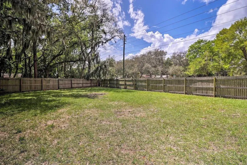 Pet-friendly Amelia Island Home ~ 1 Mi to Beach!