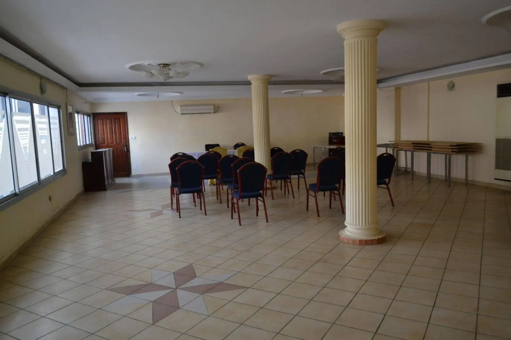 Peninsula Plaza Hotel - Général