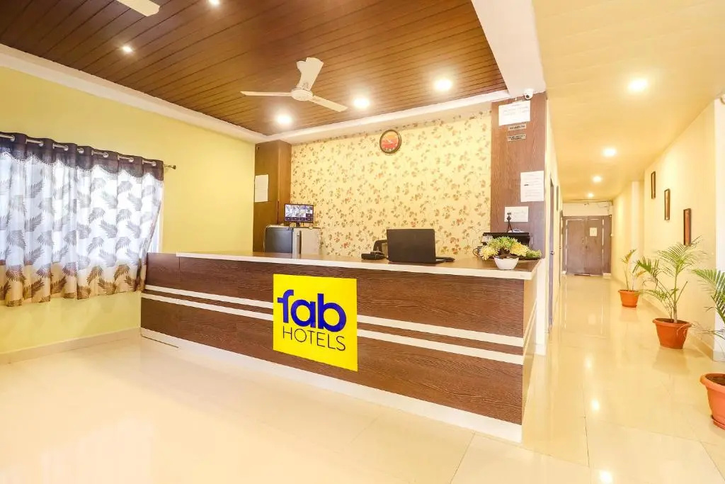 Lobby & Reception
