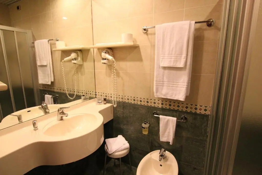 Mokinba Hotels King - Chambres