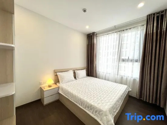 3 Bedrooms Apartment