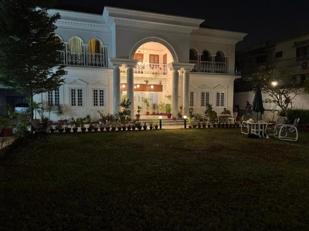 White House Karachi
