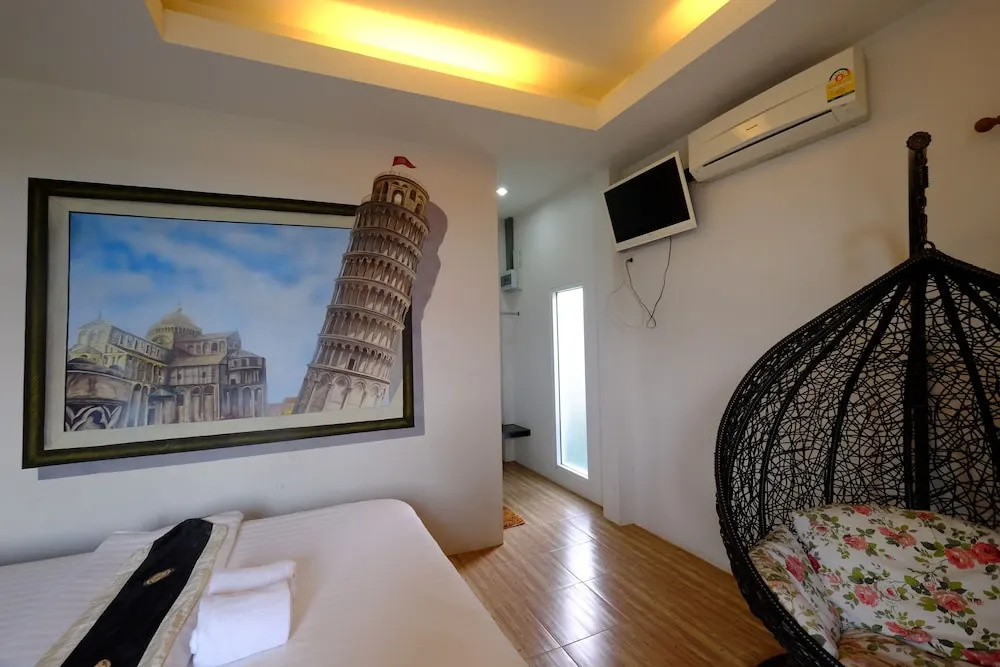 Standard Double room (full double bed)