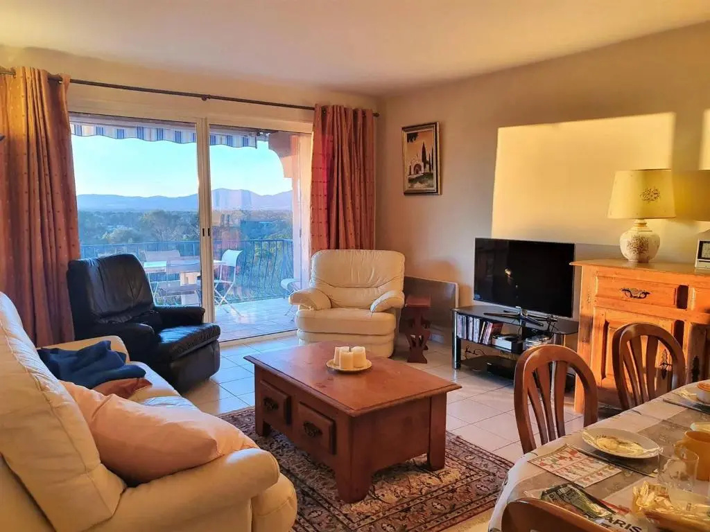 Maison Roquebrune-sur-Argens, 5 pièces, 8 personnes - FR-1-226-429