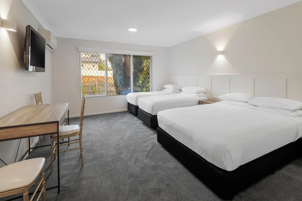 Superior Triple room