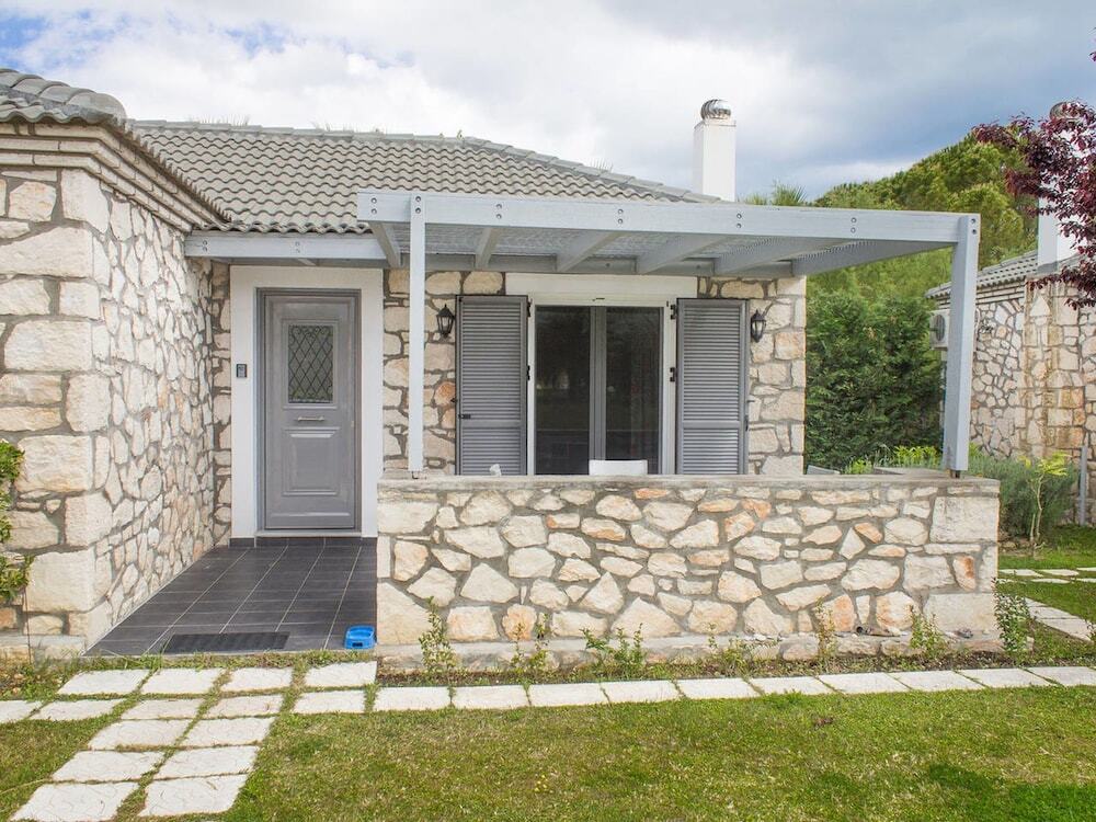 Welcoming Villa near Sea in Agrilia 3 * - pic #17
