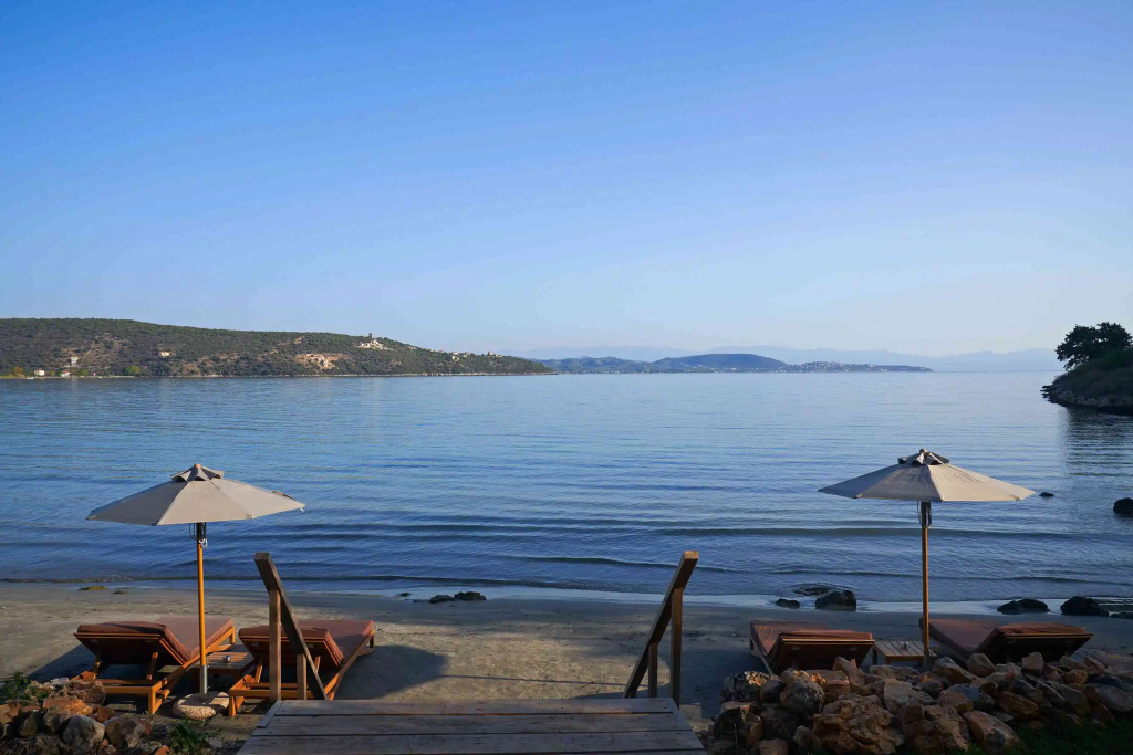 Beach & Waterfront