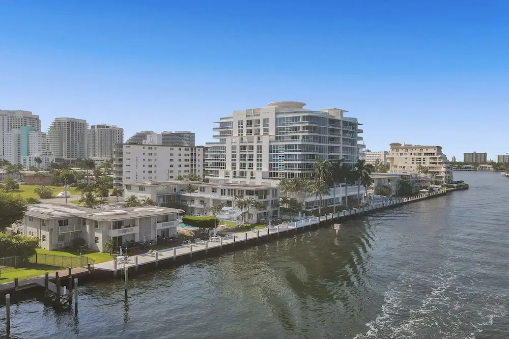 Serene Seaside Escape 1BR Bliss