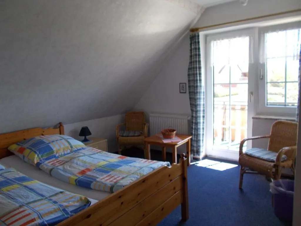 Standard Double room with balcony (full double bed)