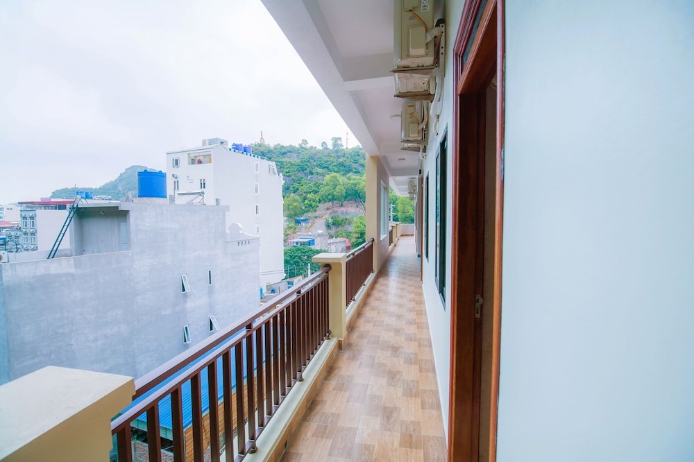 Balcony & Terrace