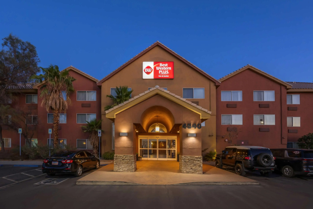 Best Western Plus North Las Vegas Inn & Suites — фото