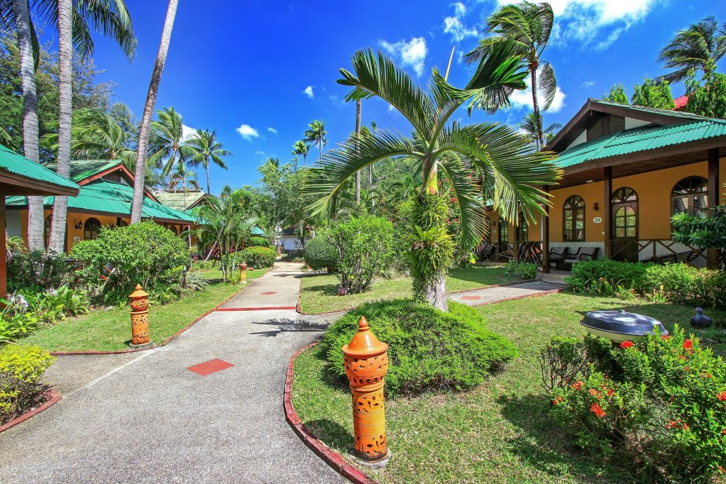 Eden Resort & Villas image