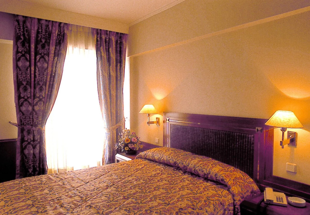 Savoy Hotel - фото 7