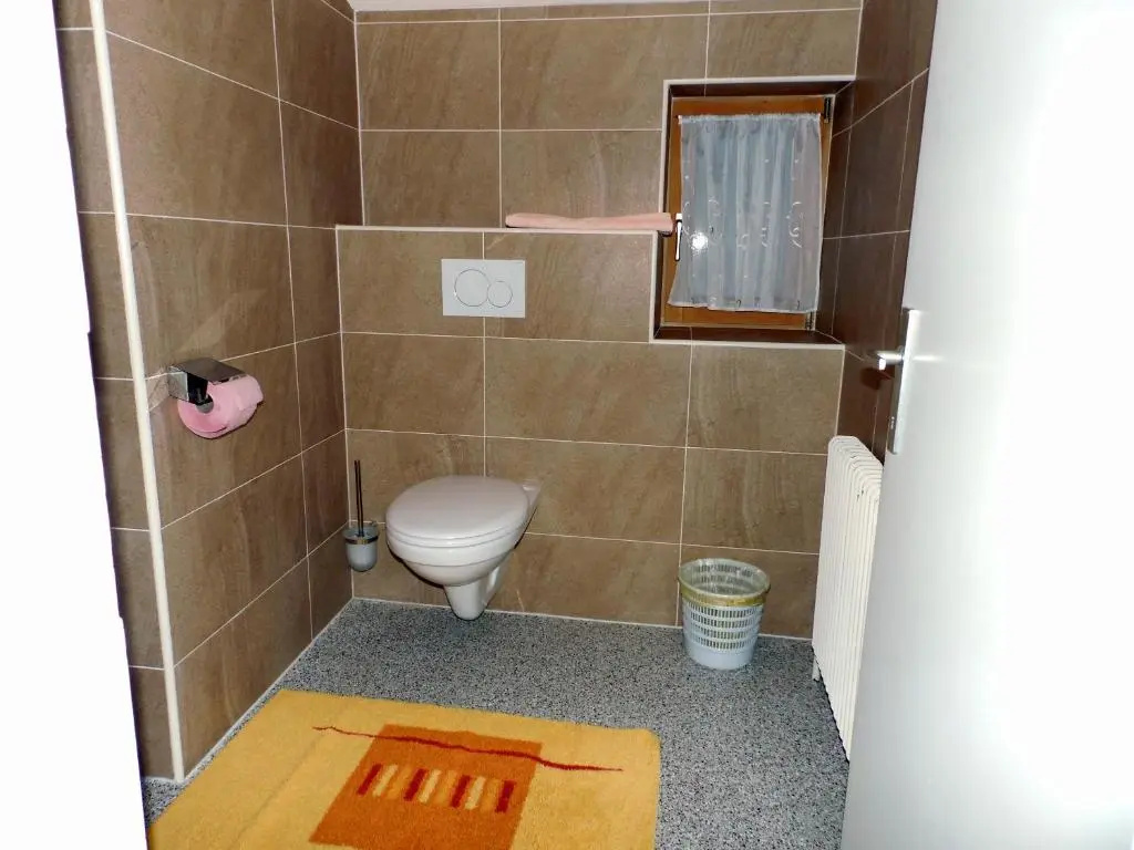 3 Bedrooms Apartment