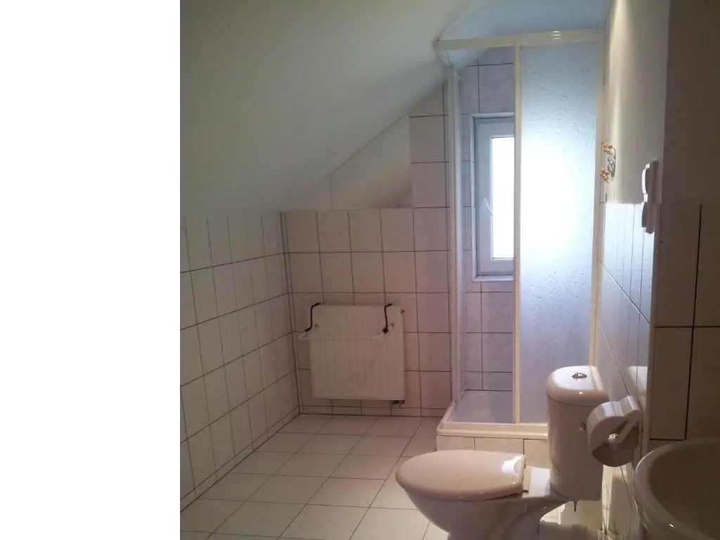 Economy Triple room