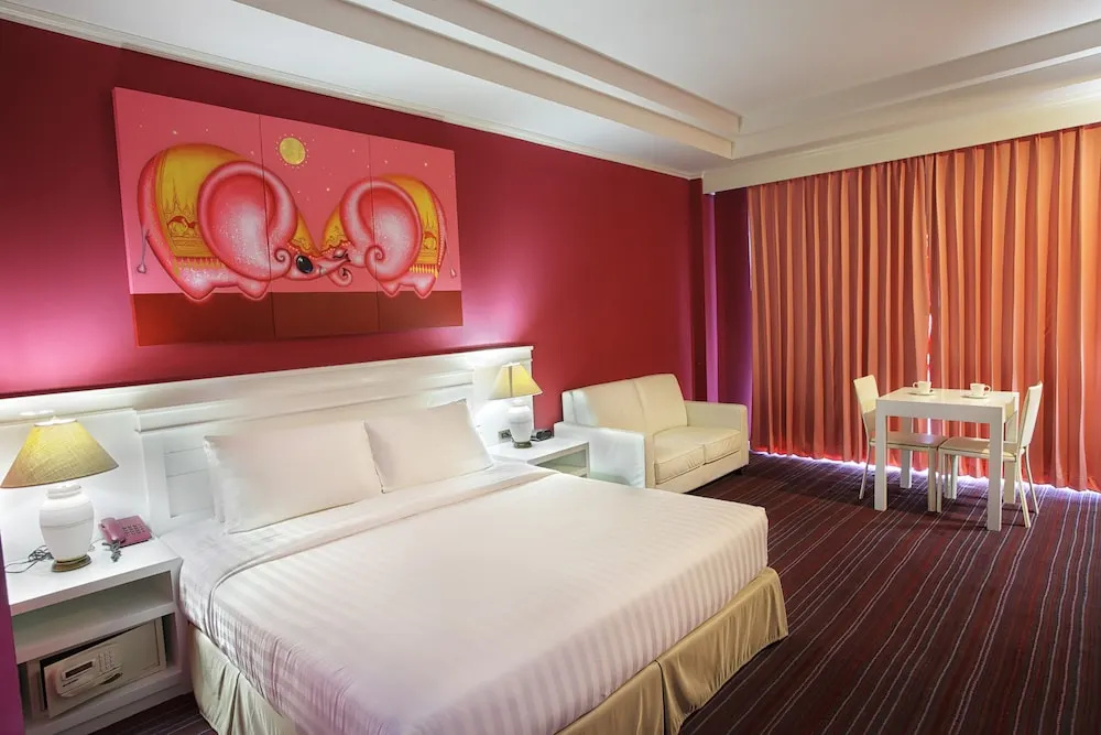 La Vie En Rose Hotel - Chambres
