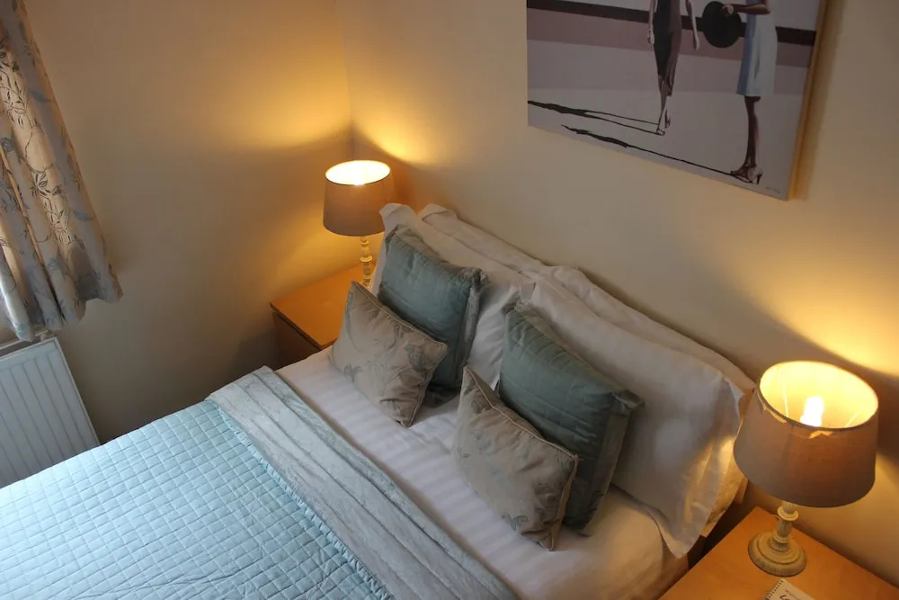 Economy room
