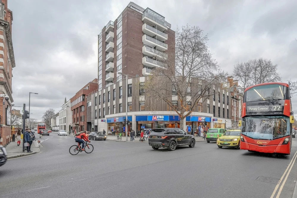 Stunning Flat in Chelsea Kings Road With Balcony