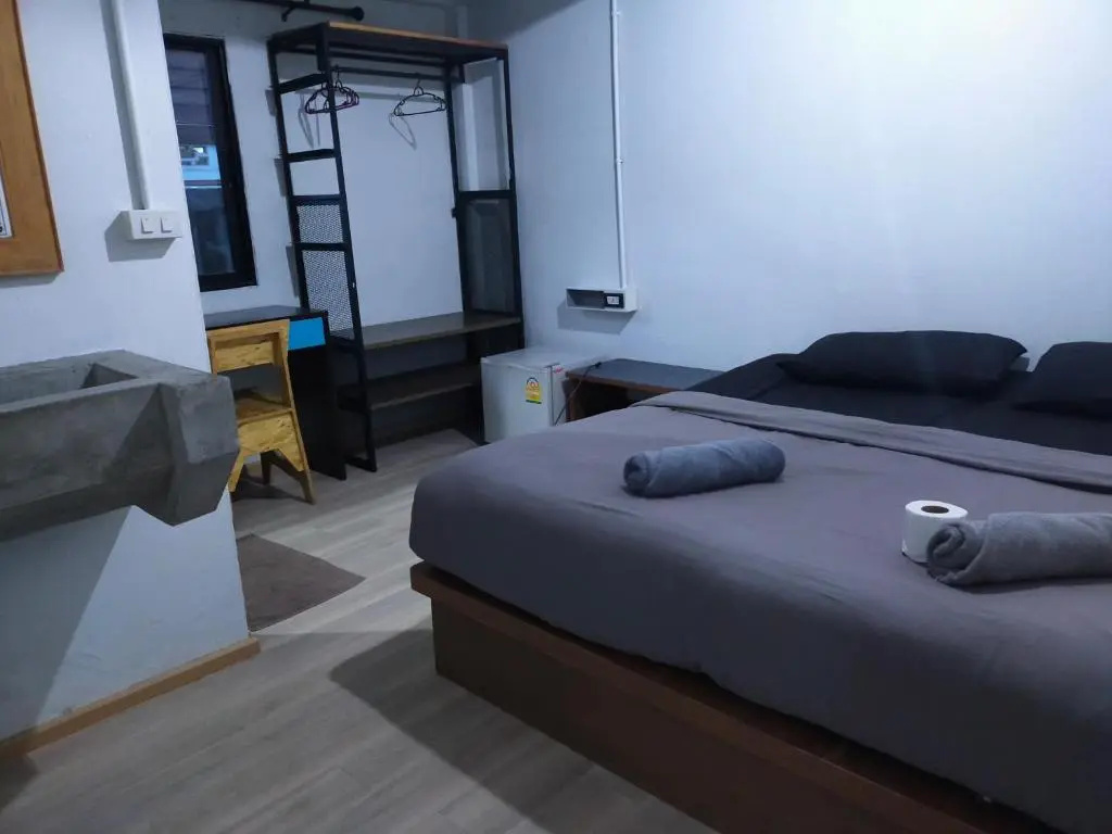 Standard Double room (full double bed)