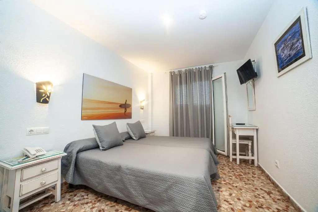 Standard Double room with balcony (full double bed)