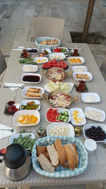 Food & Beverage
