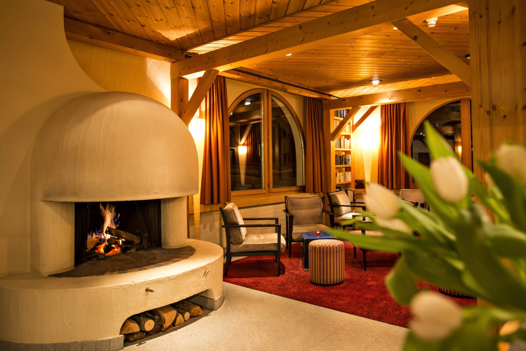Lobby & Reception