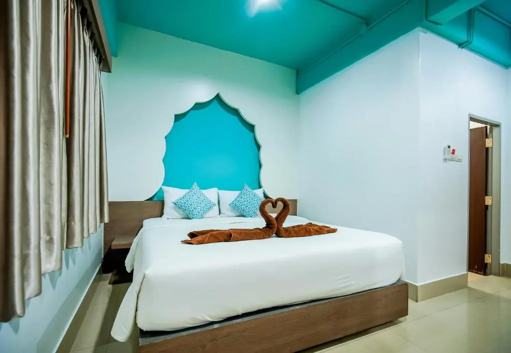 Khaleej Mass Hotel Patong - Chambres