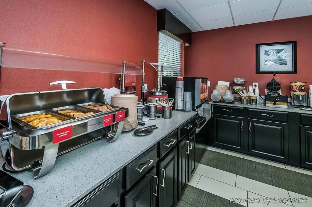 Holiday Inn St. Petersburg West by IHG - Général