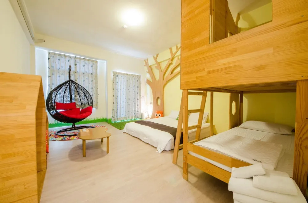 Standard Triple room with balcony