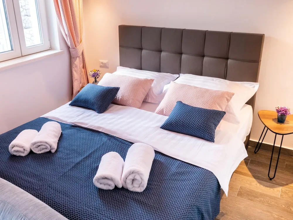 Boutique Pine Tree apartments - Chambres
